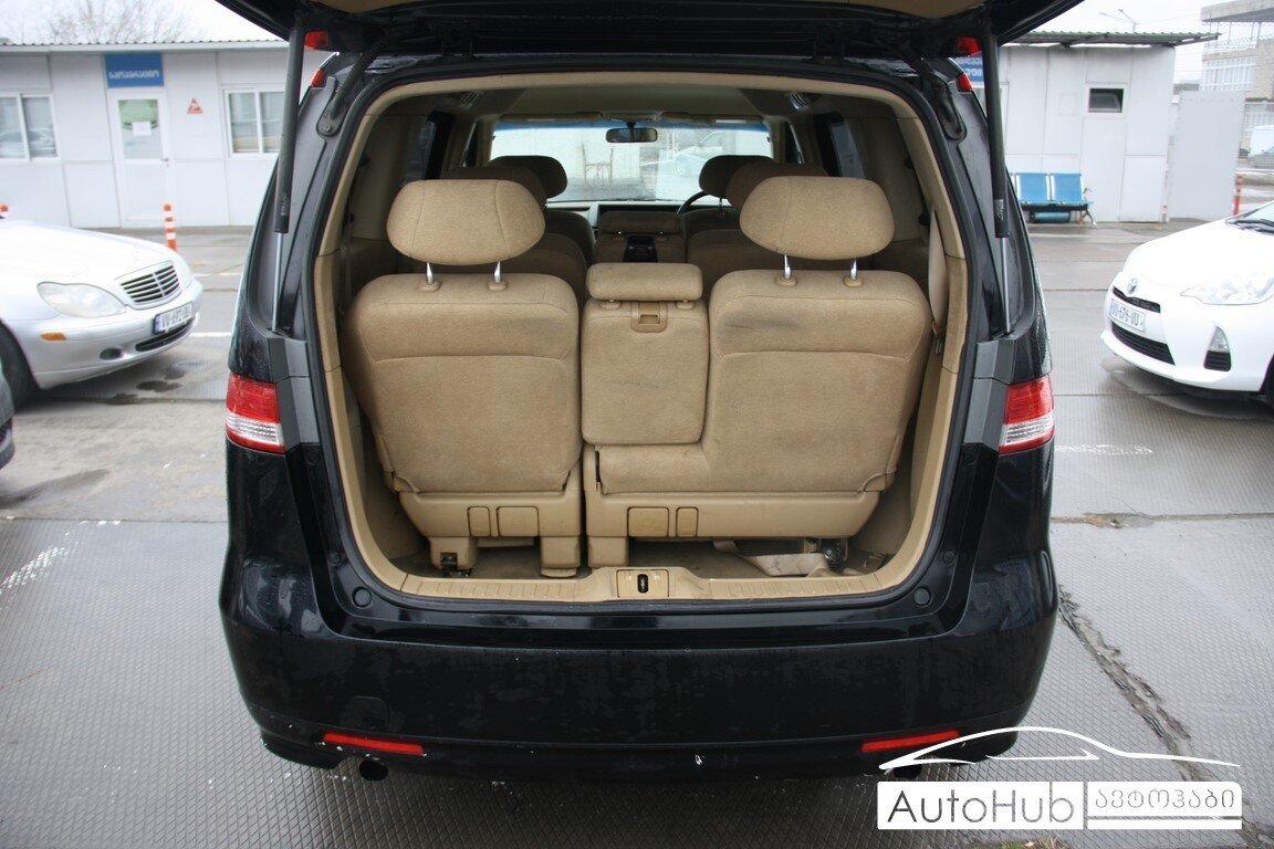 Honda elysion салон