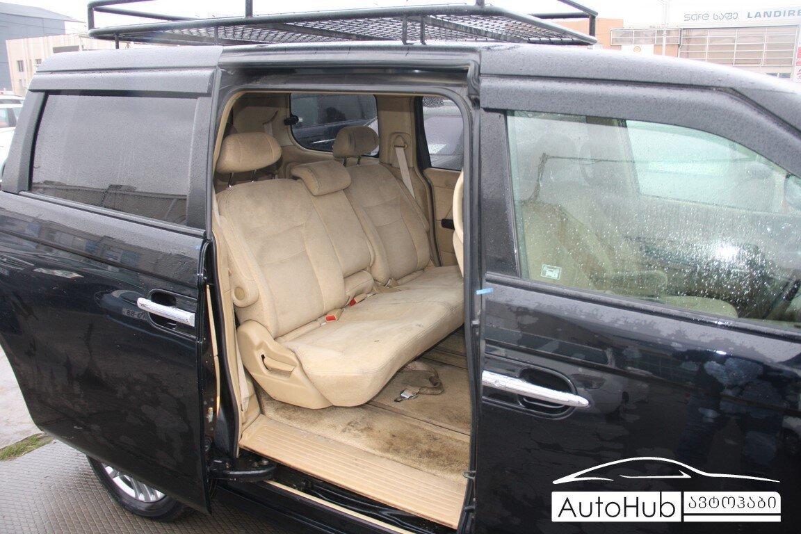 Honda elysion салон