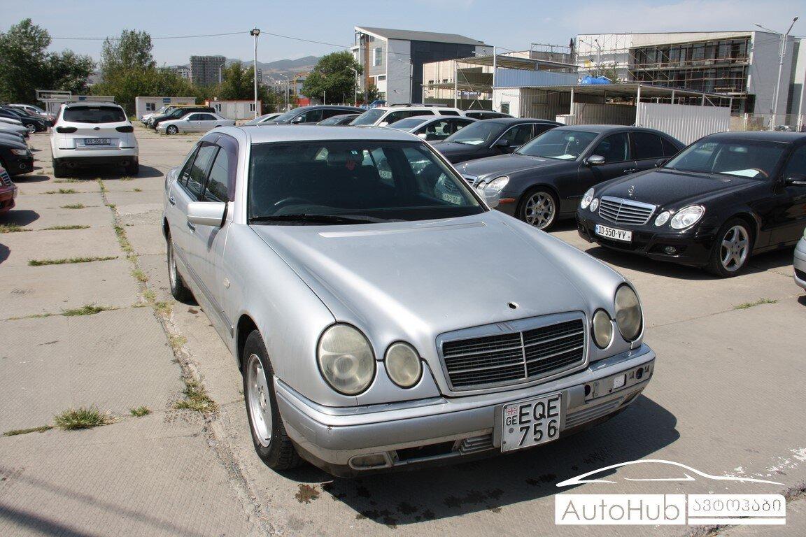 MERCEDES BENZ E 240 1998 (4200)