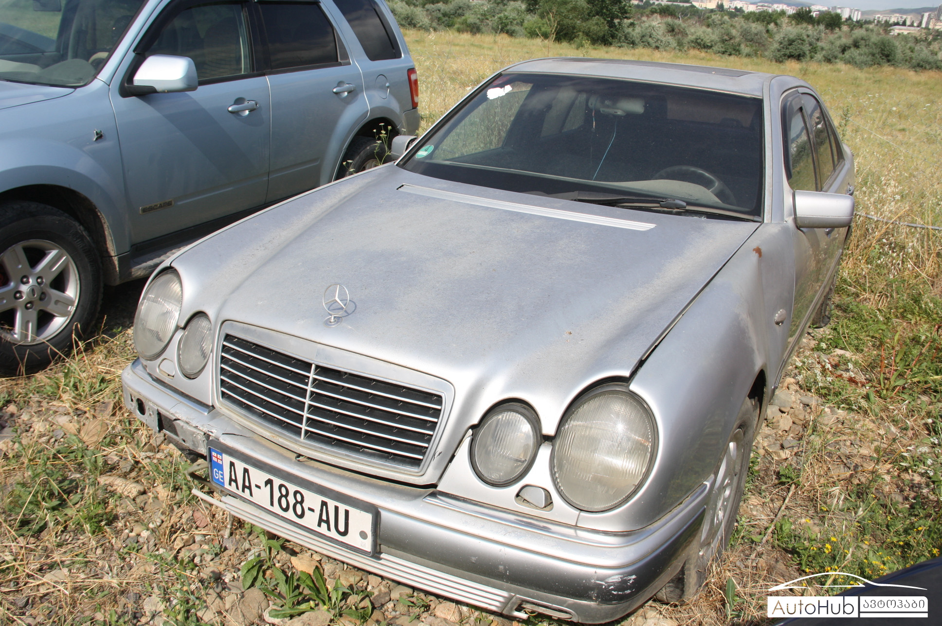 MERCEDES BENZ E 200