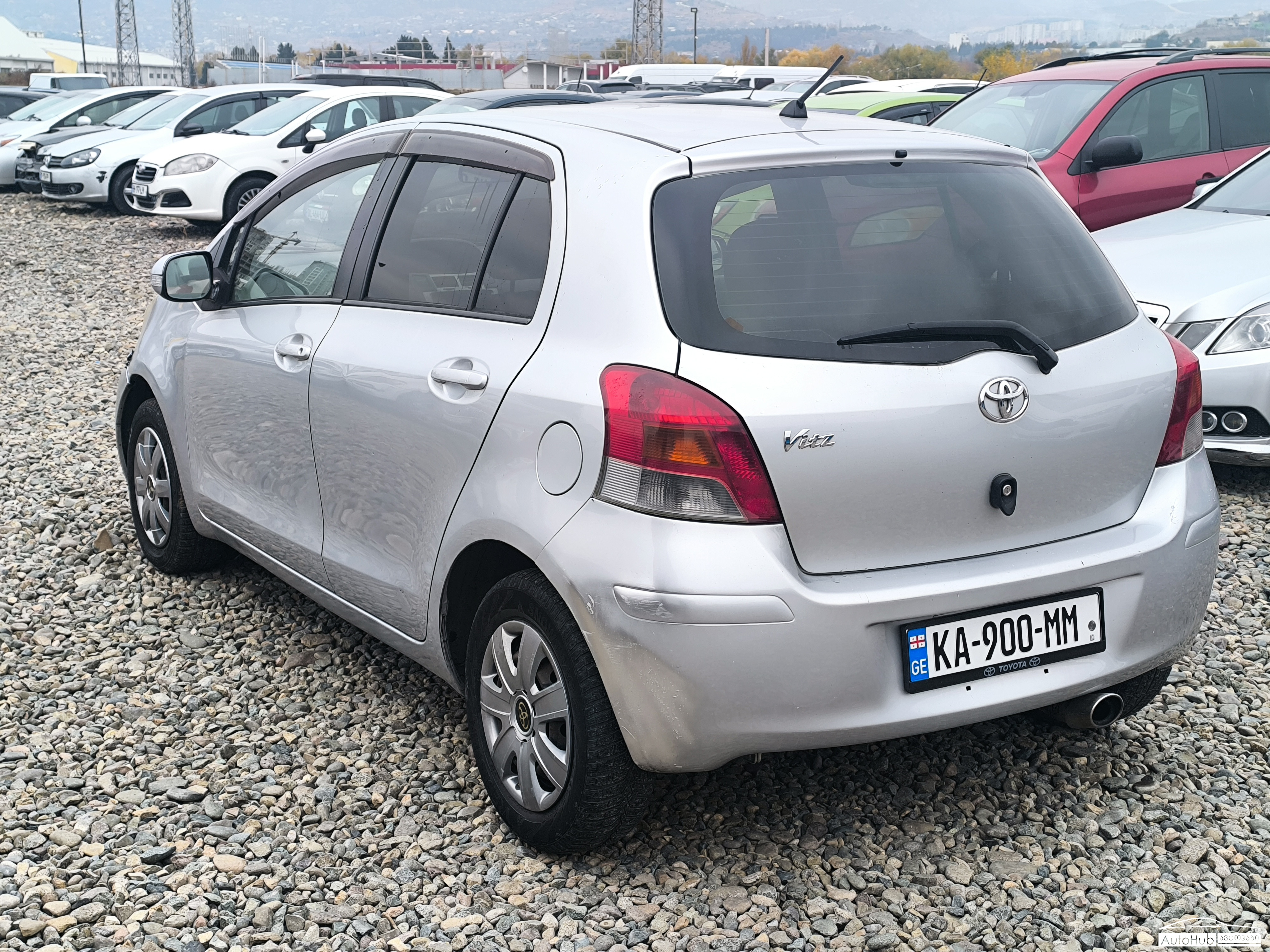 TOYOTA Vitz