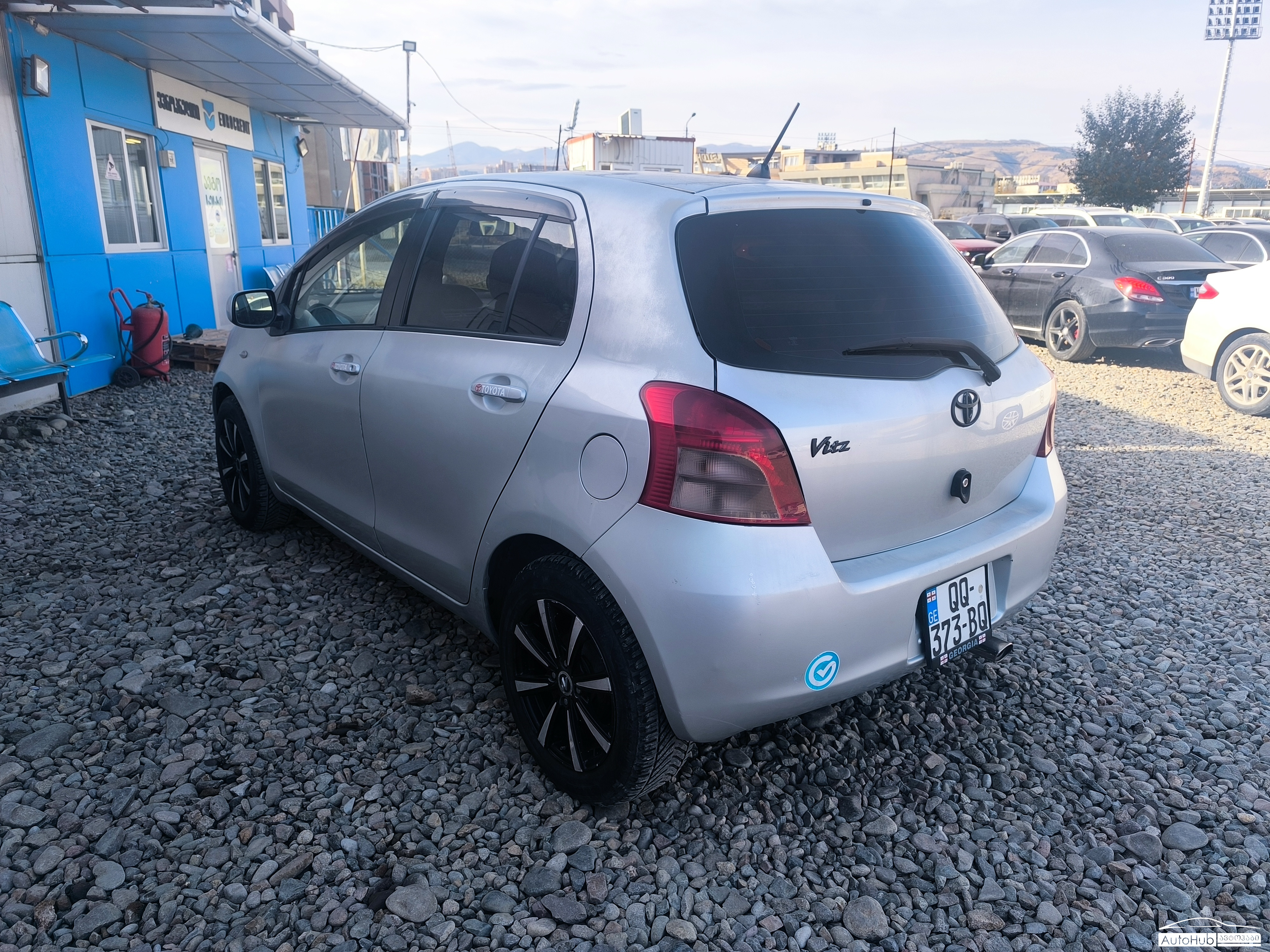 TOYOTA Vitz