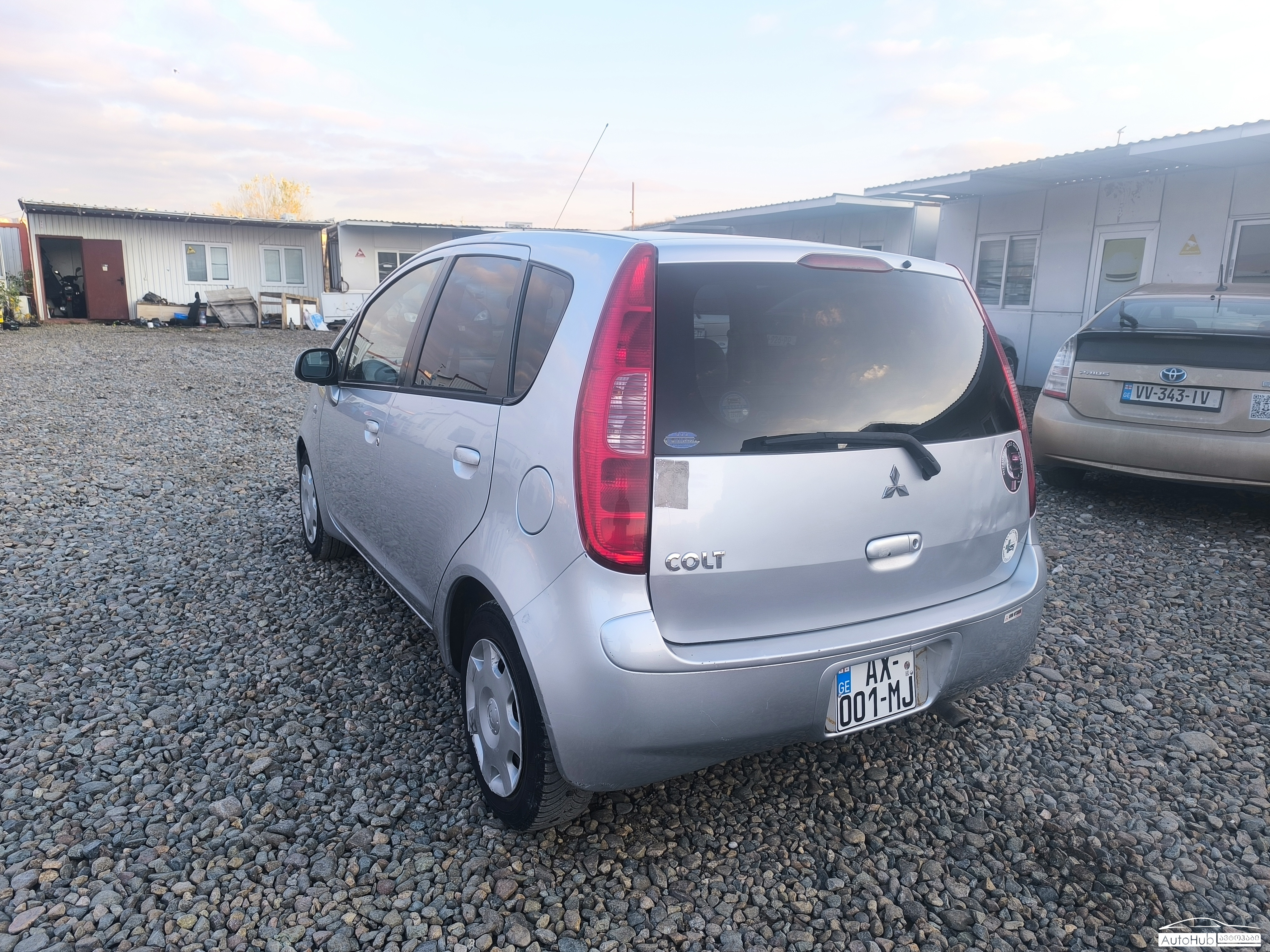 MITSUBISHI Colt