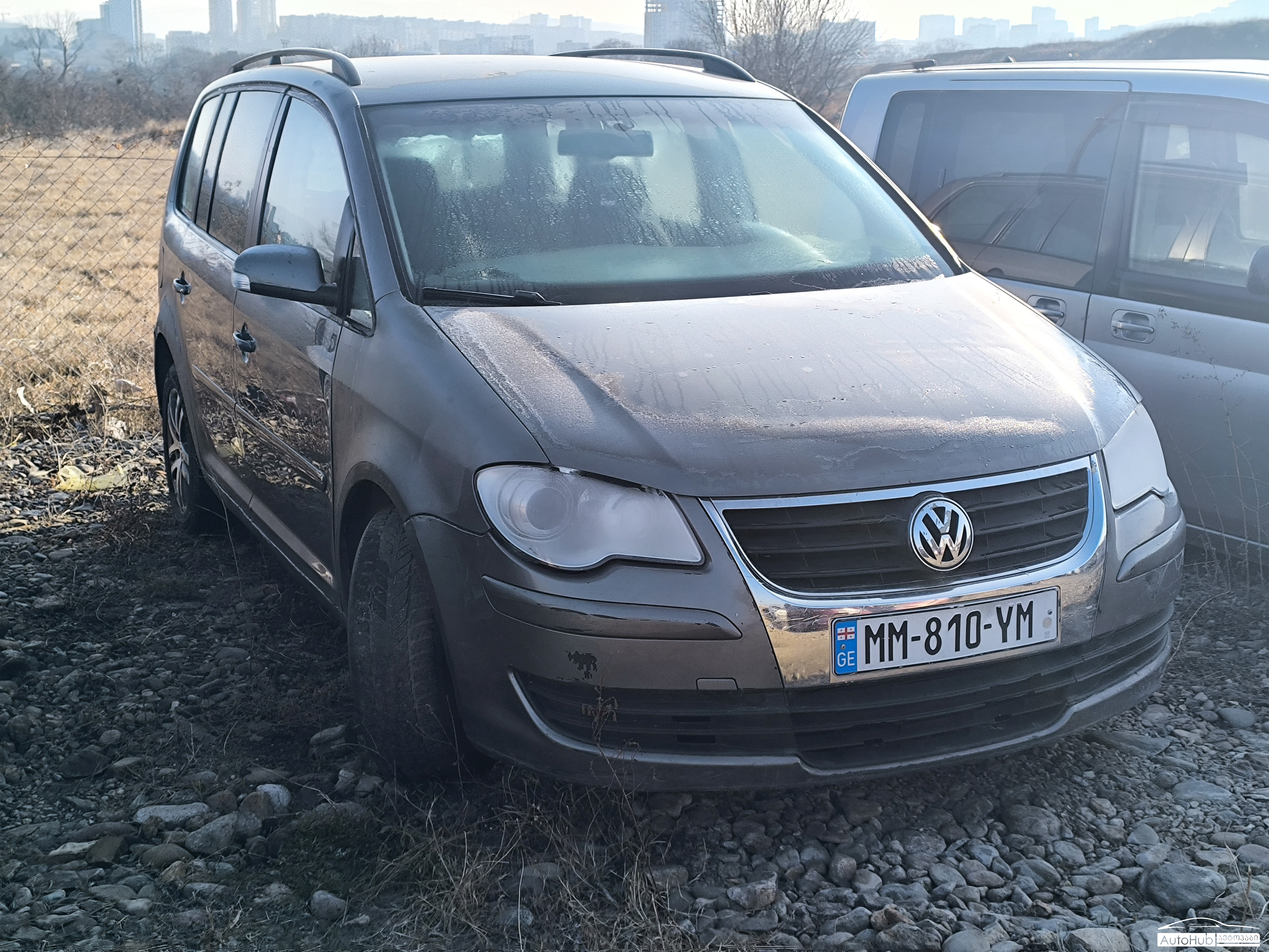 VOLKSWAGEN Touran