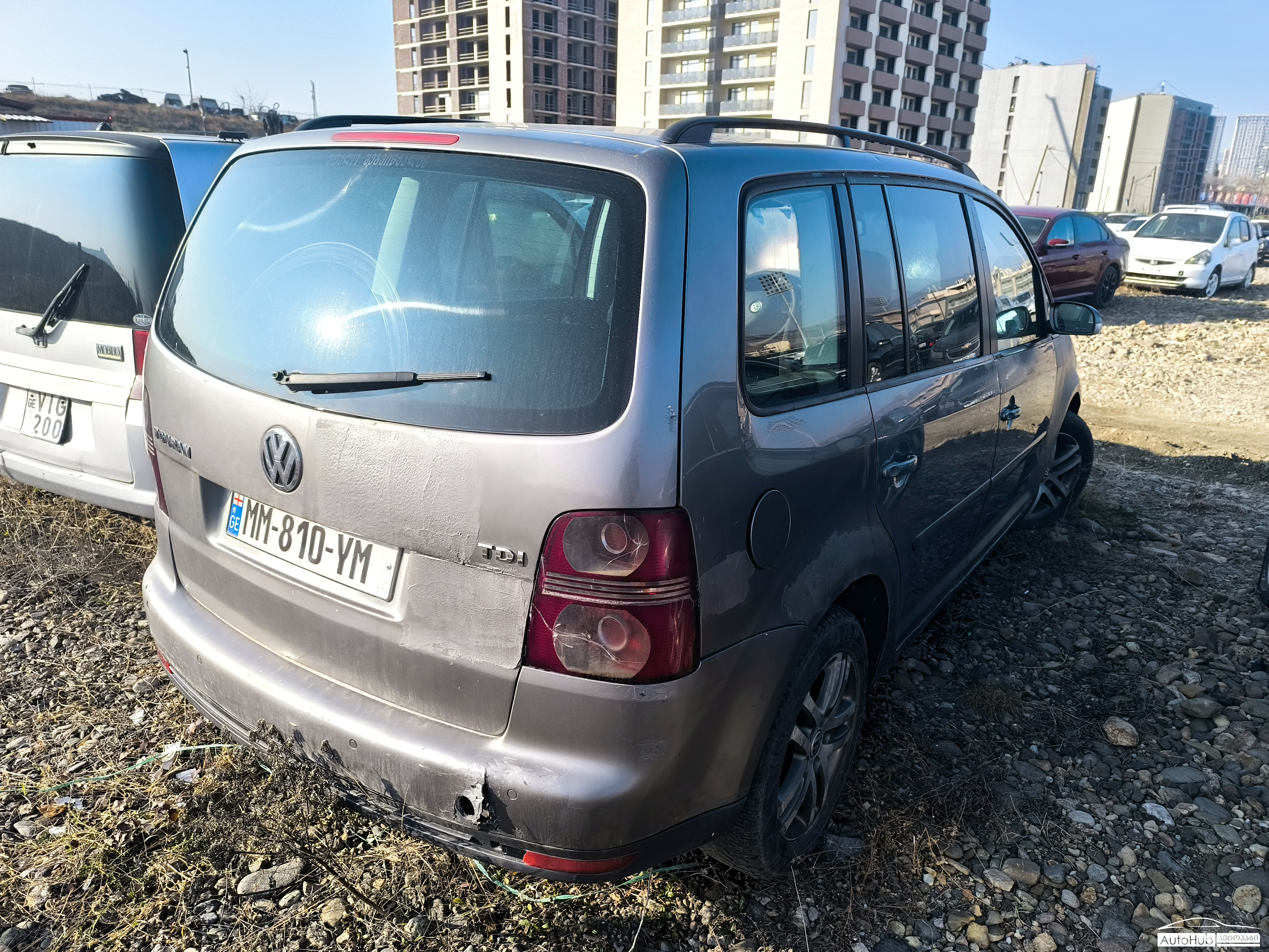 VOLKSWAGEN Touran