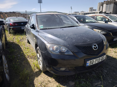 MAZDA Mazda 3