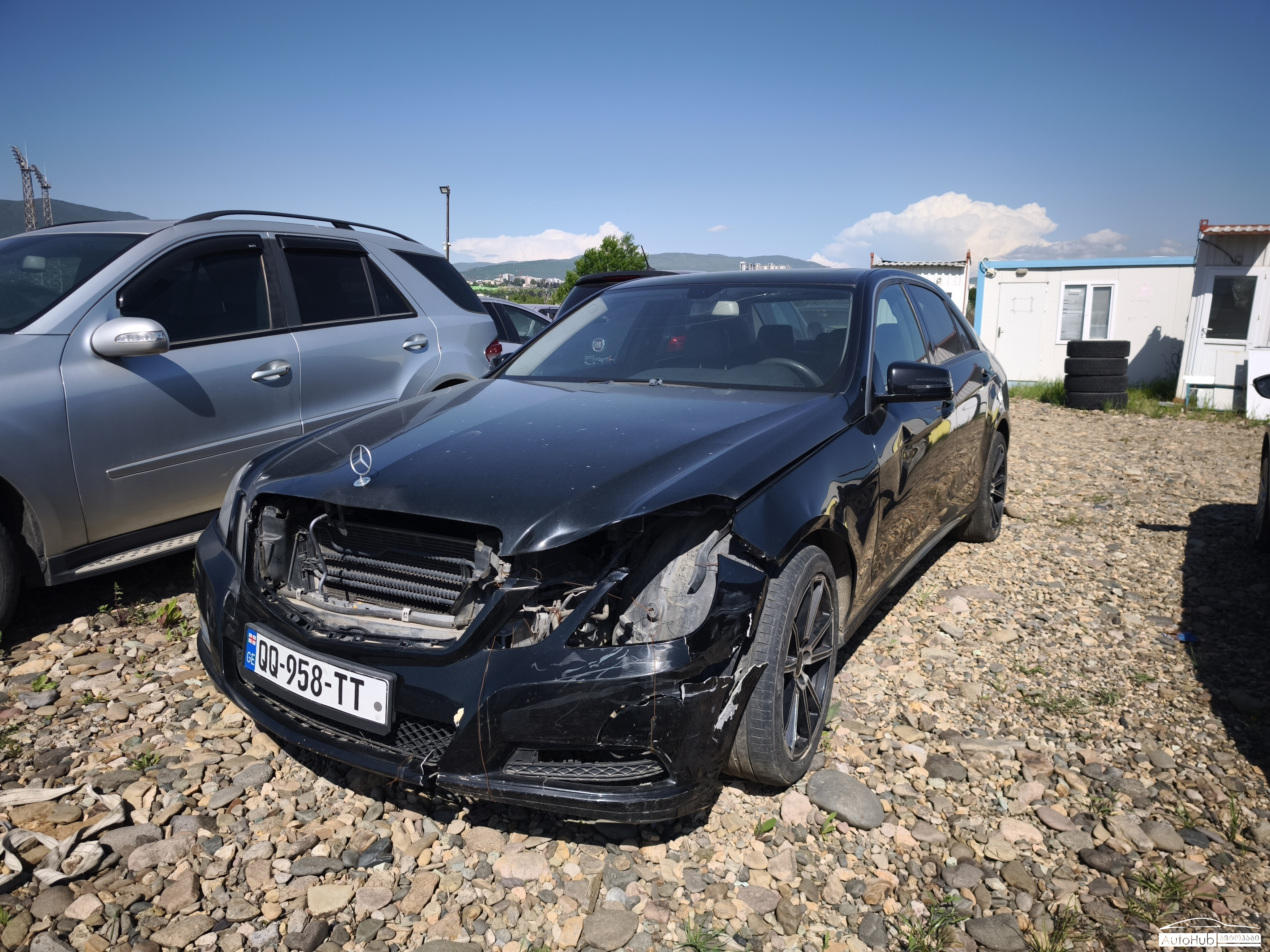 MERCEDES BENZ E 200