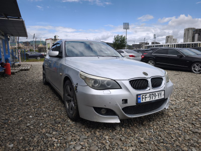BMW 528