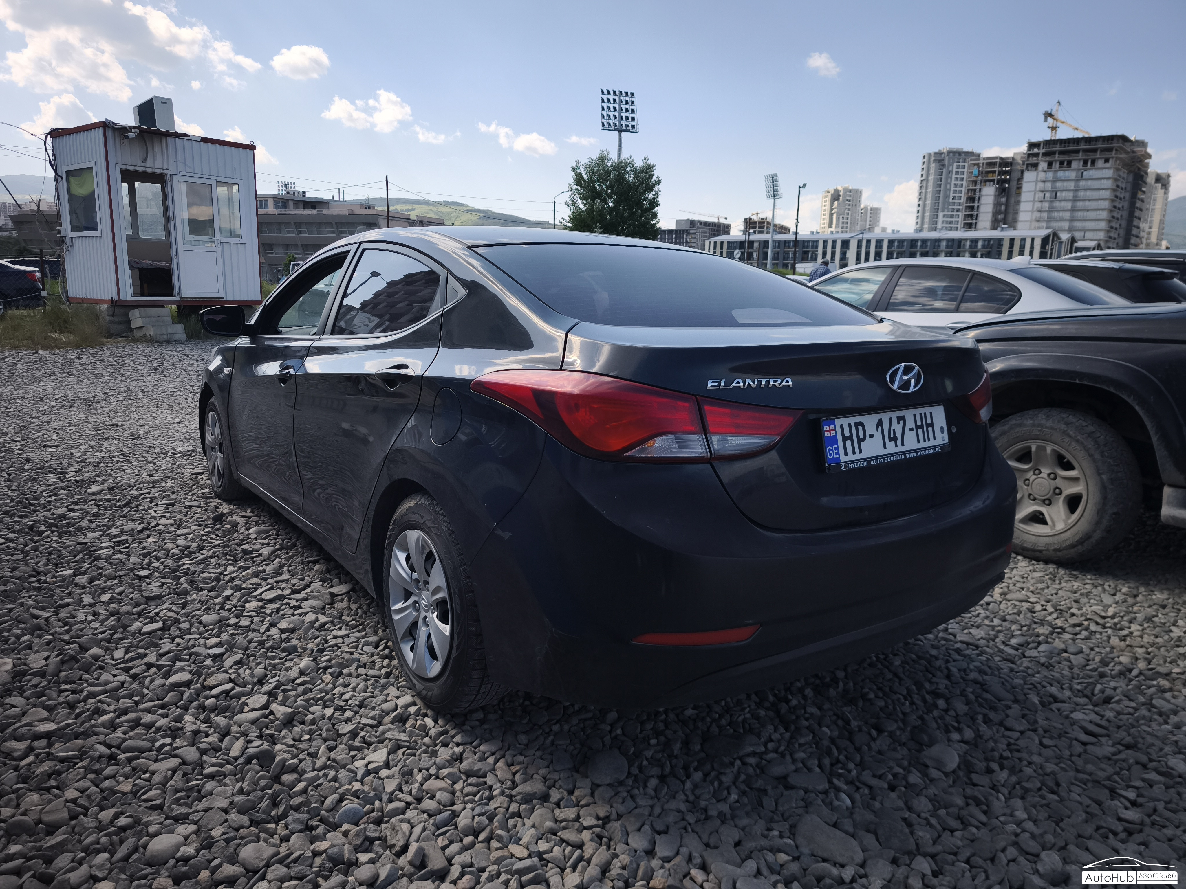 HYUNDAI Elantra