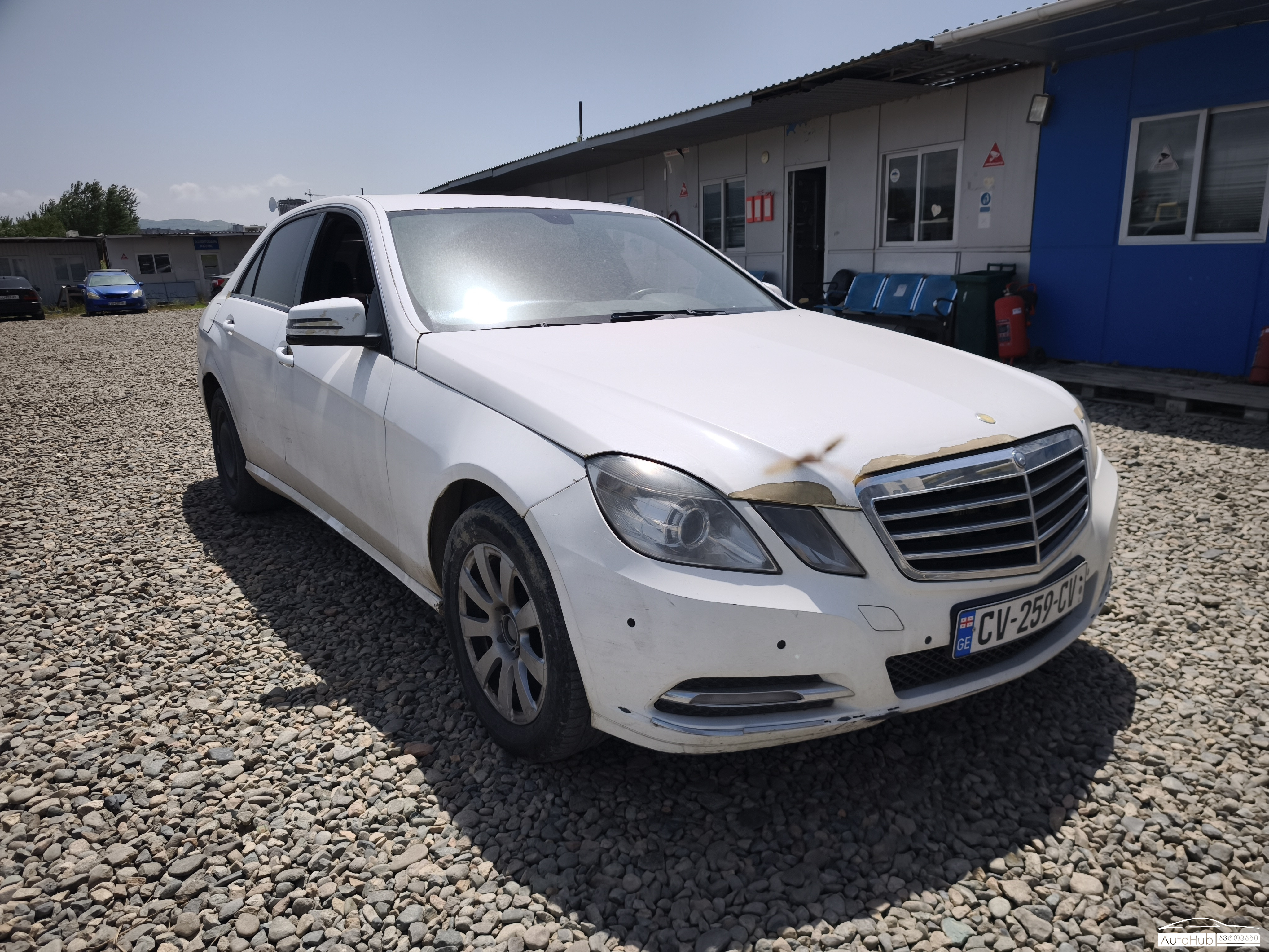 MERCEDES BENZ E 200