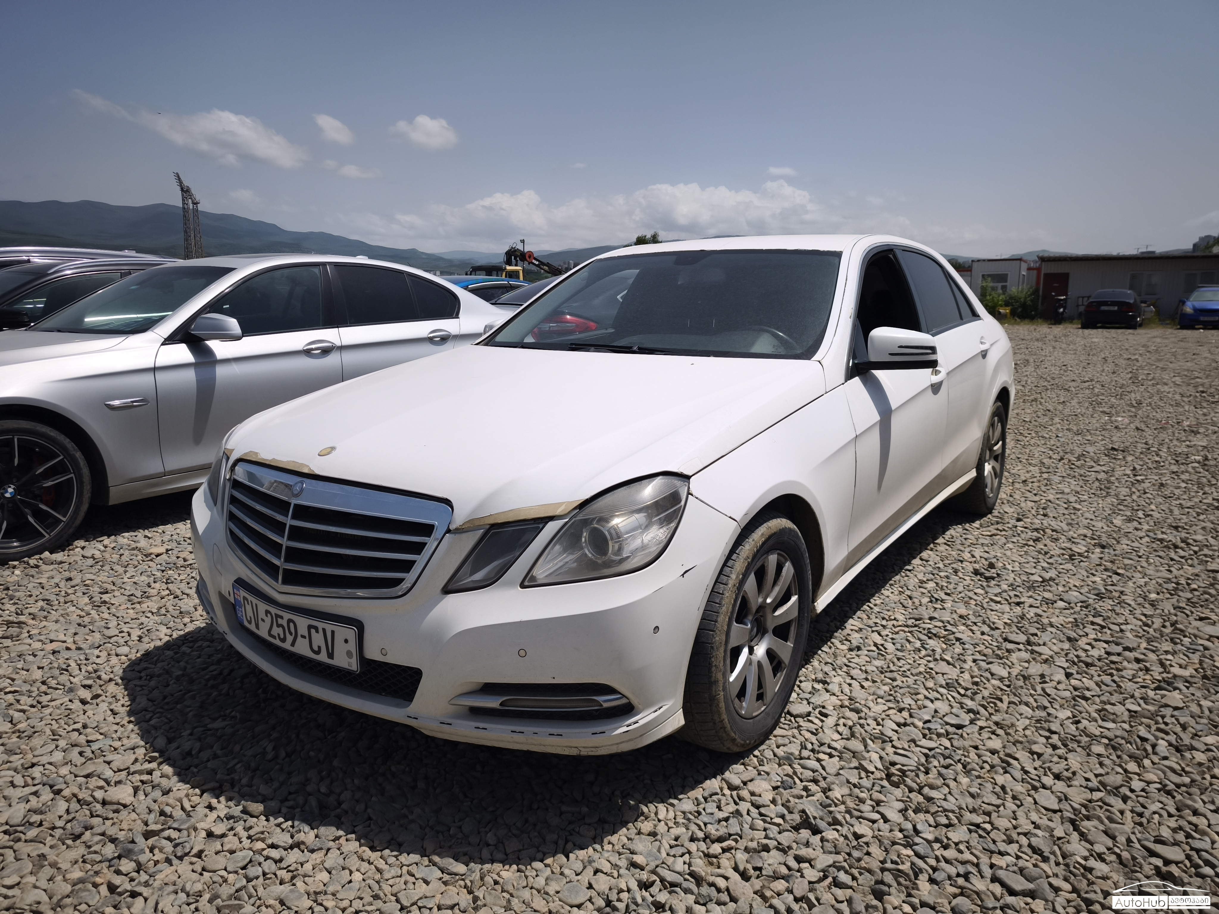 MERCEDES BENZ E 200