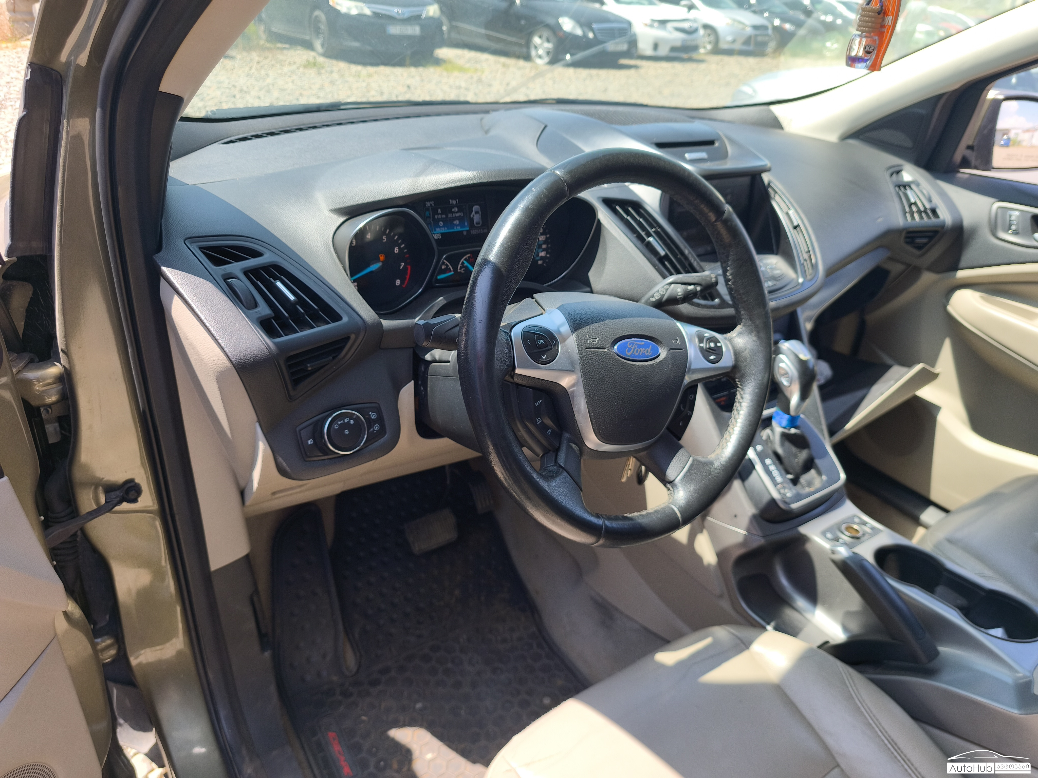 FORD Escape