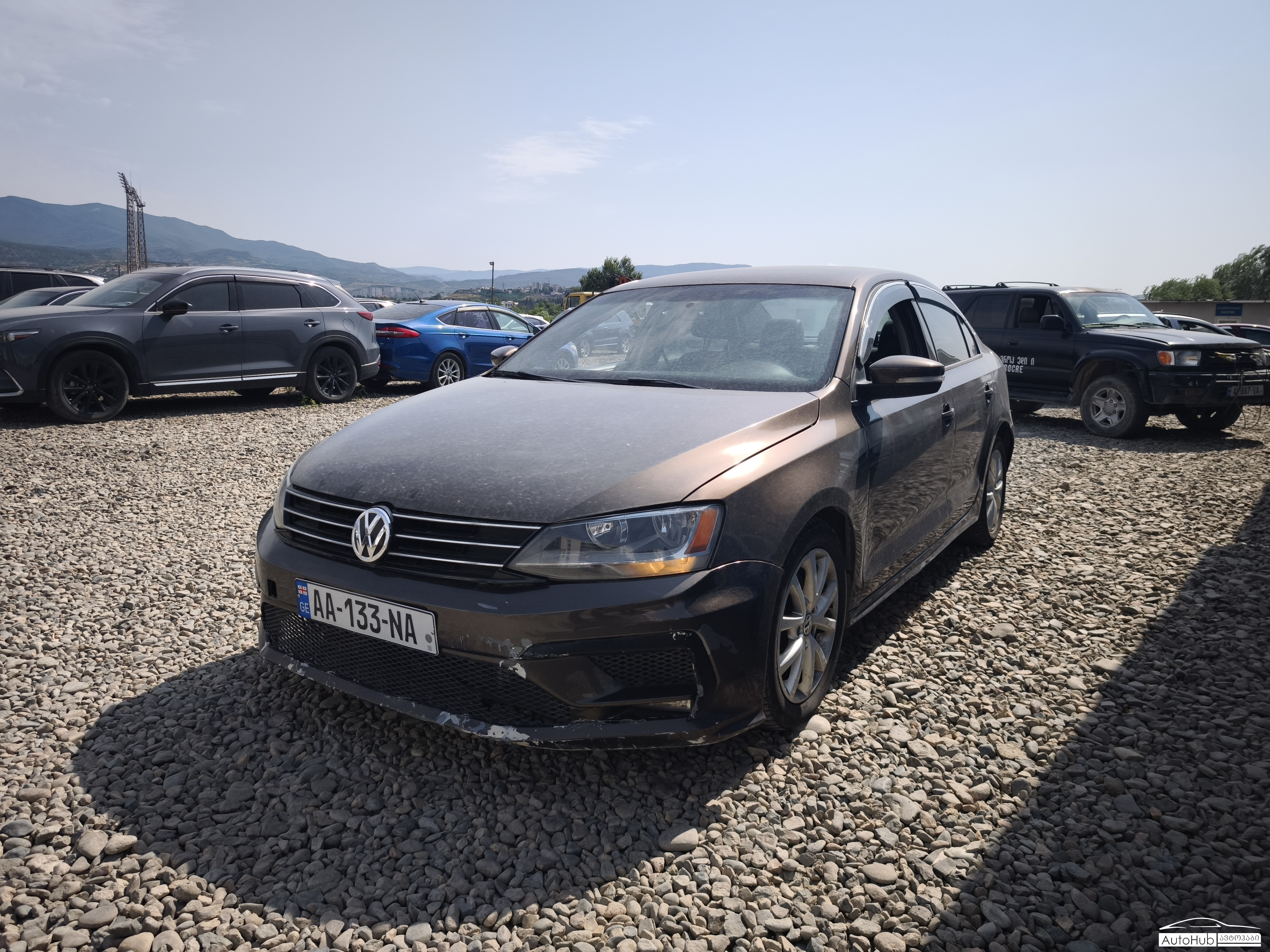 VOLKSWAGEN Jetta