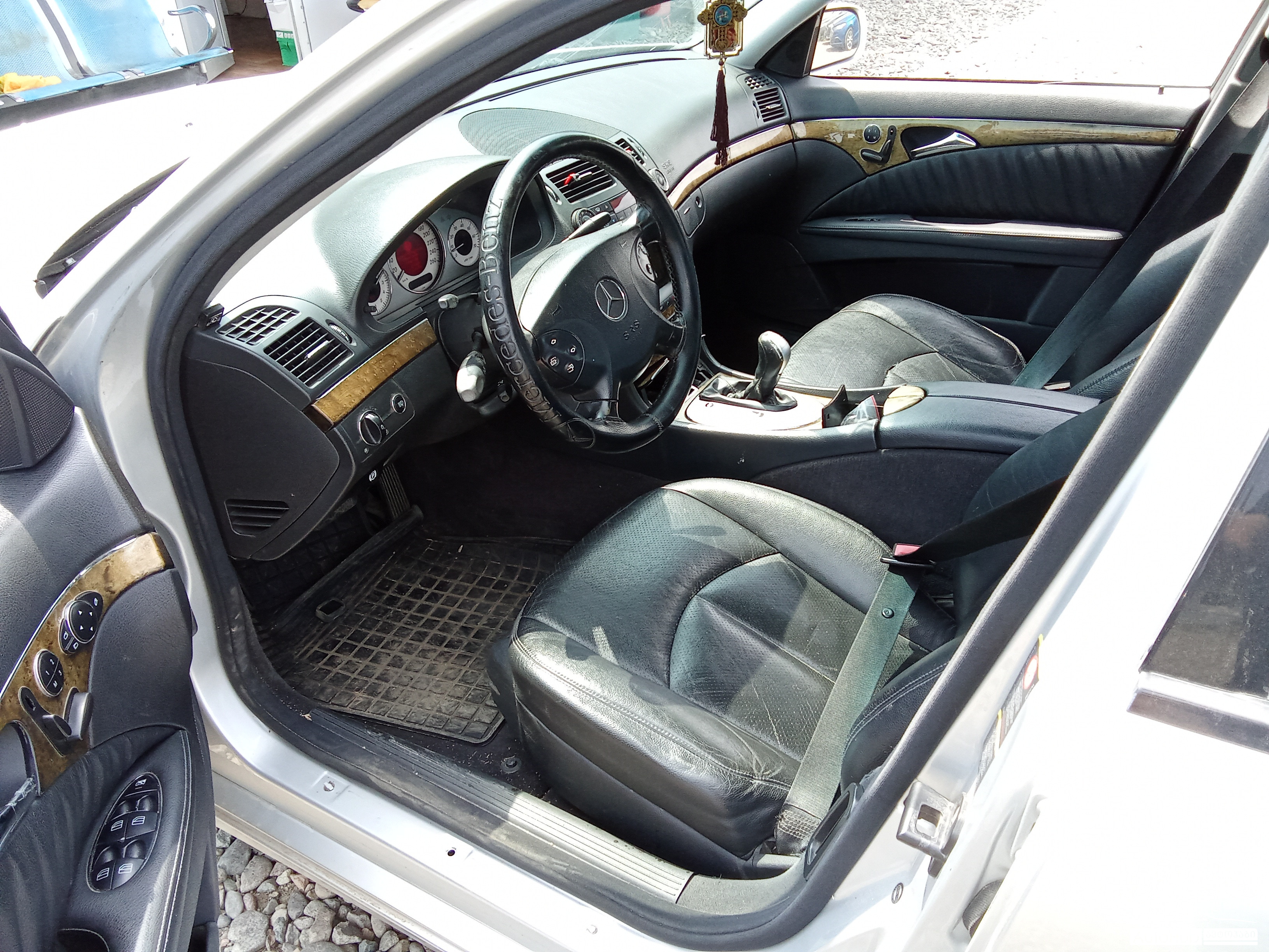 MERCEDES BENZ E 350