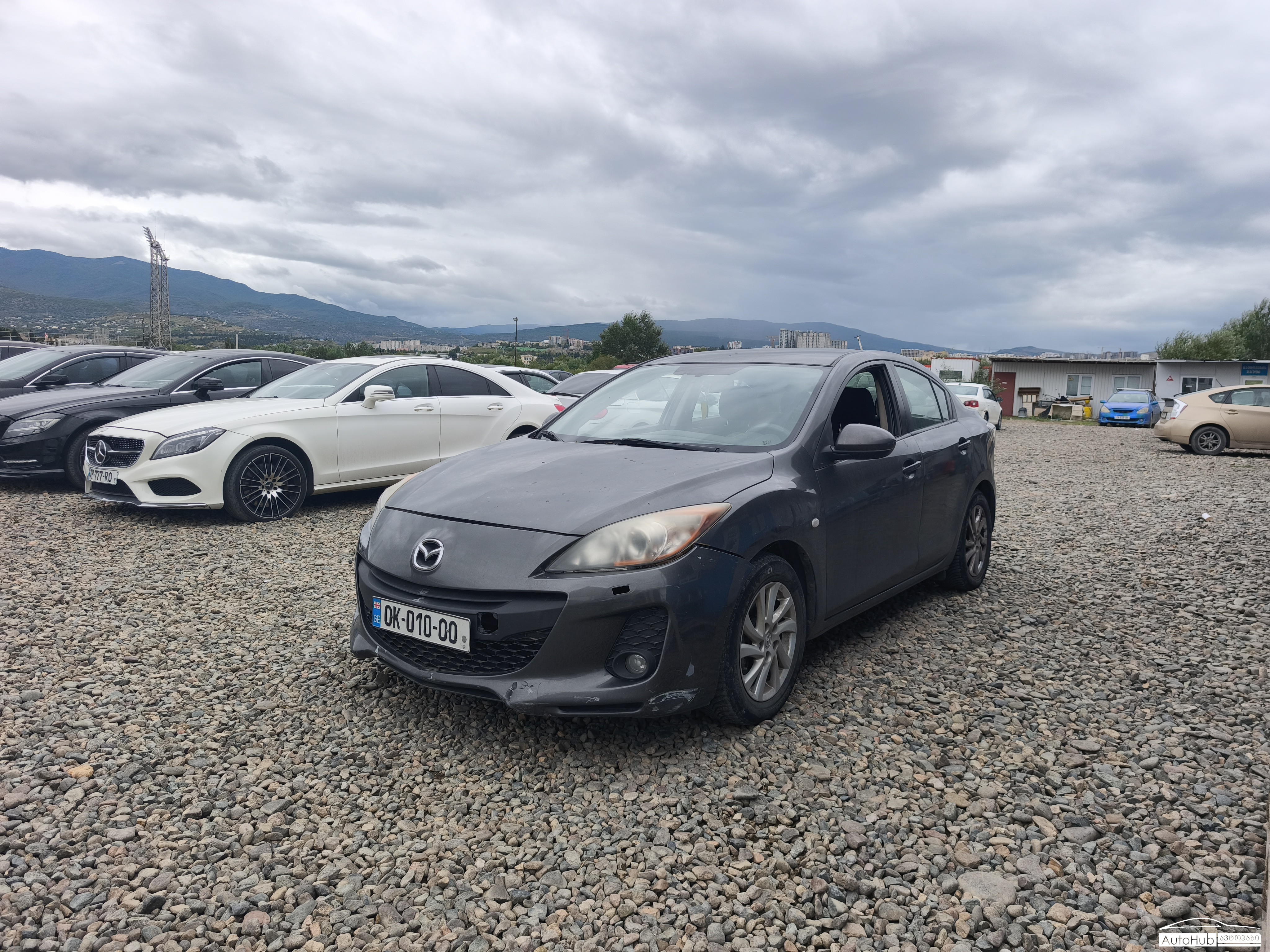 MAZDA Mazda 3