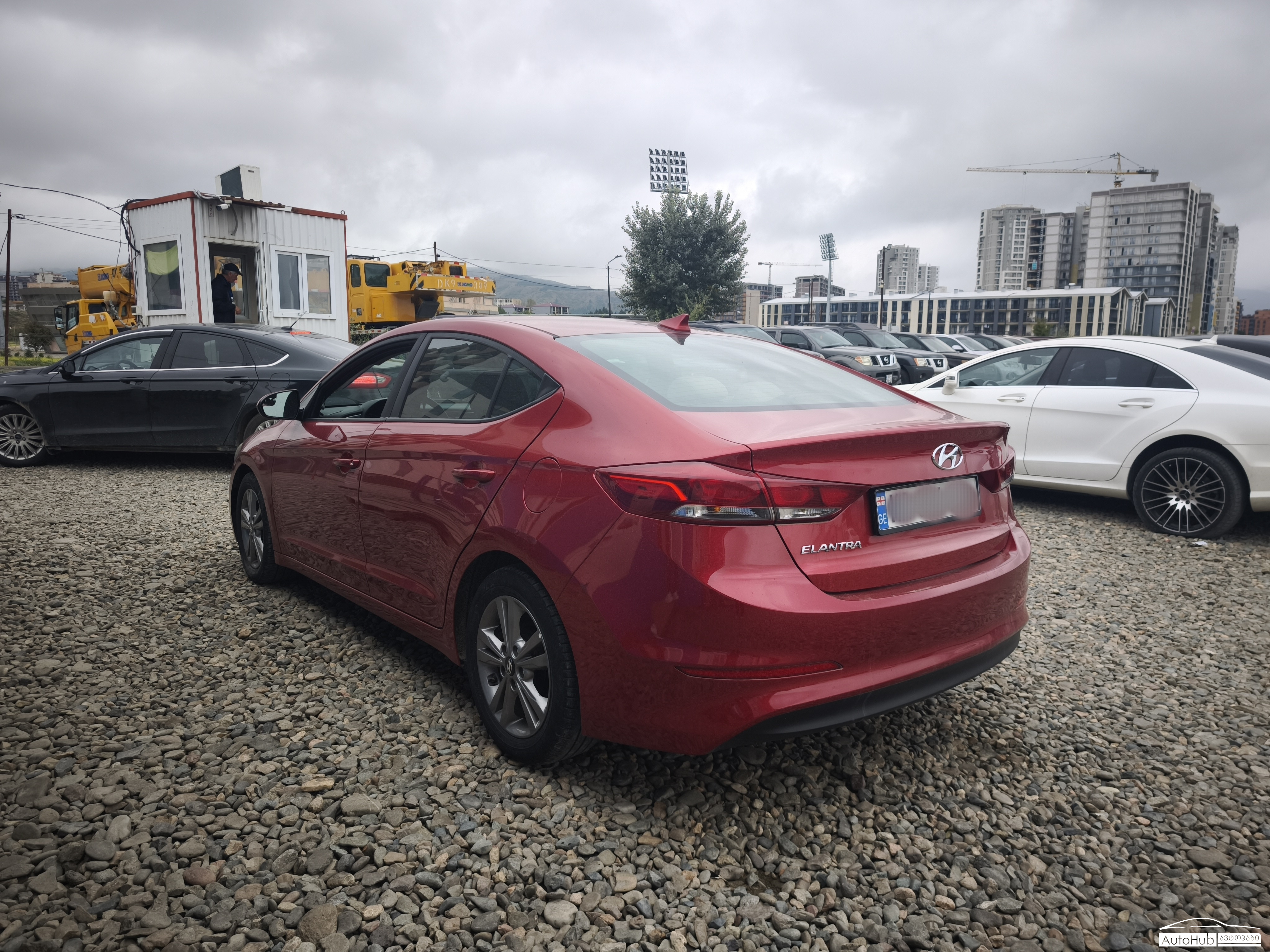 HYUNDAI Elantra