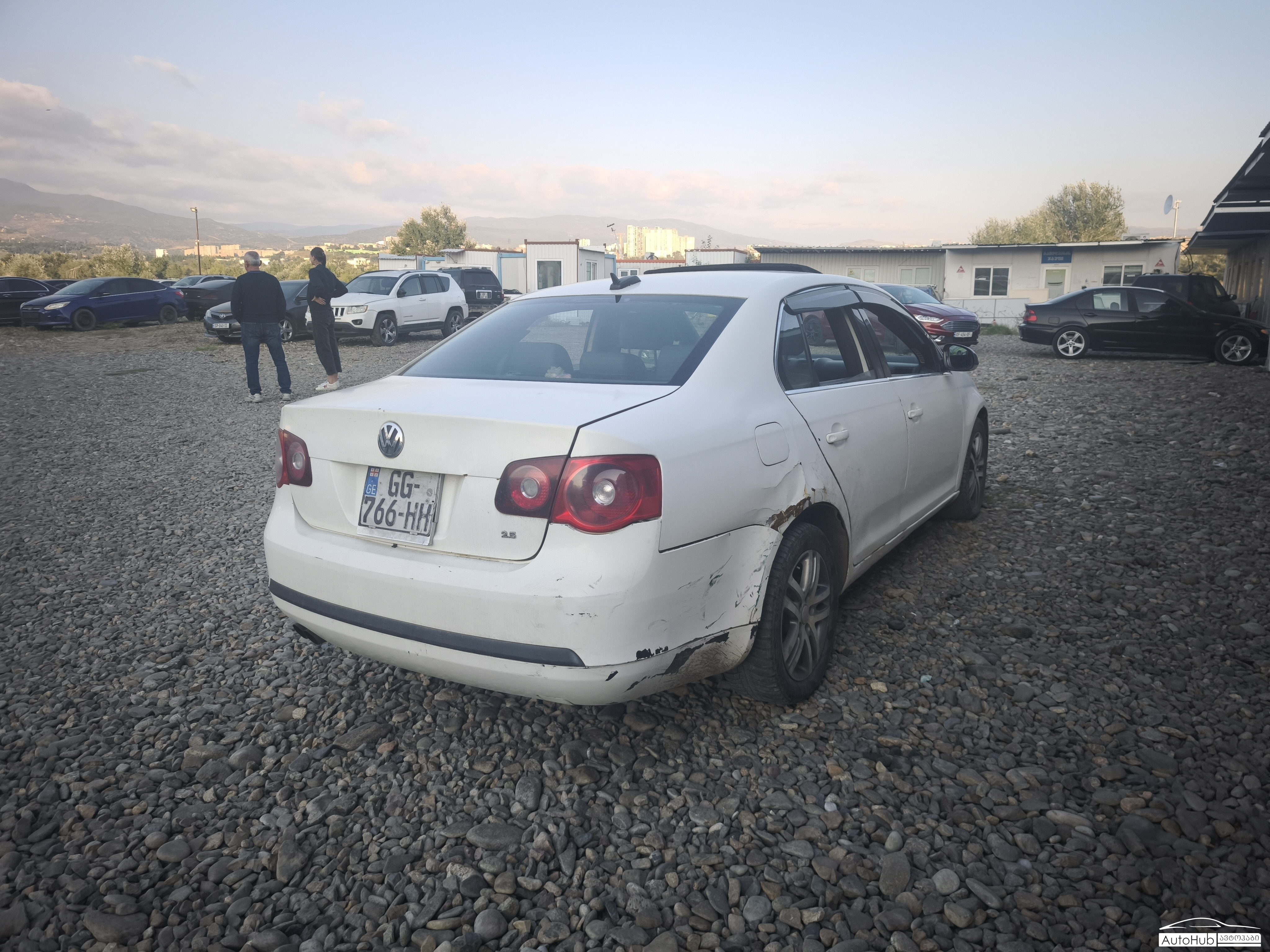 VOLKSWAGEN Jetta