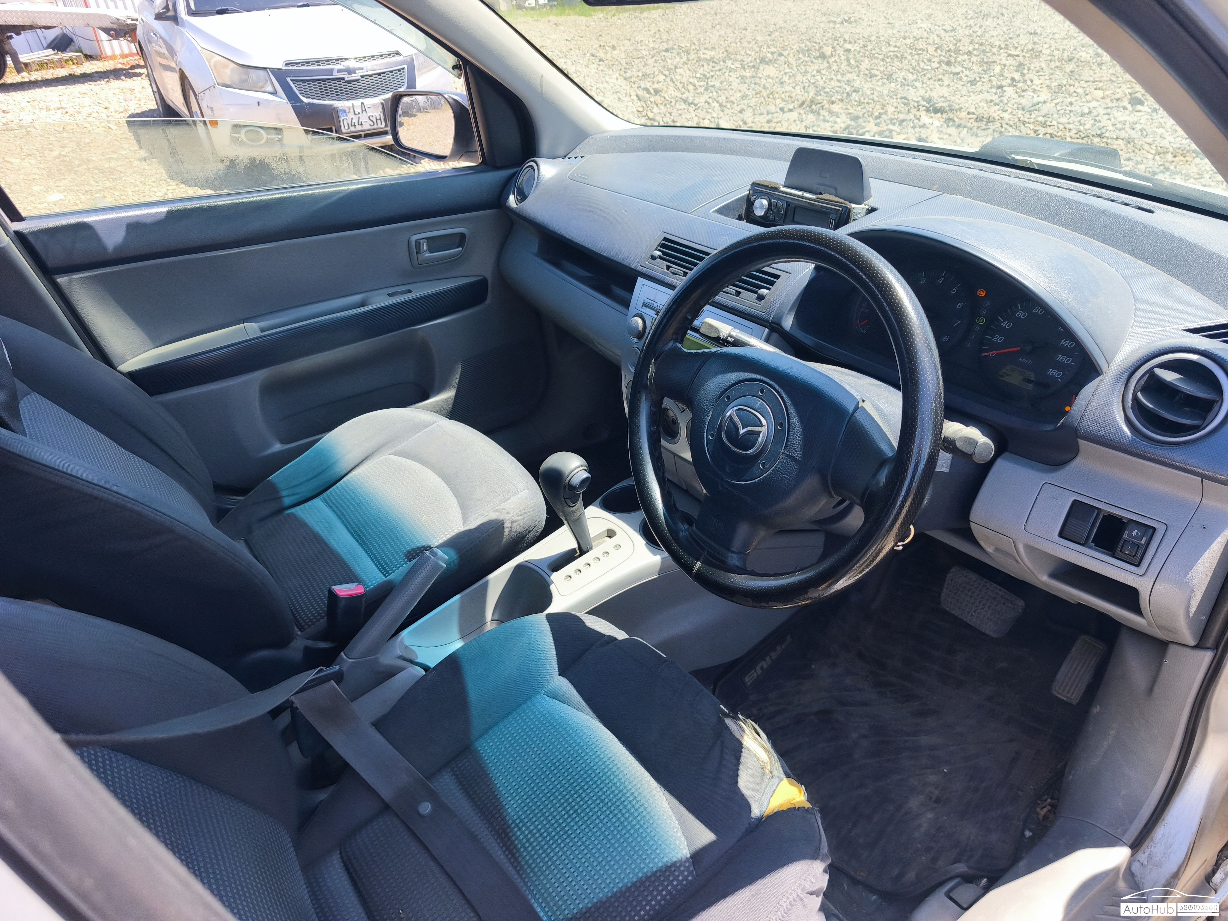 MAZDA Demio