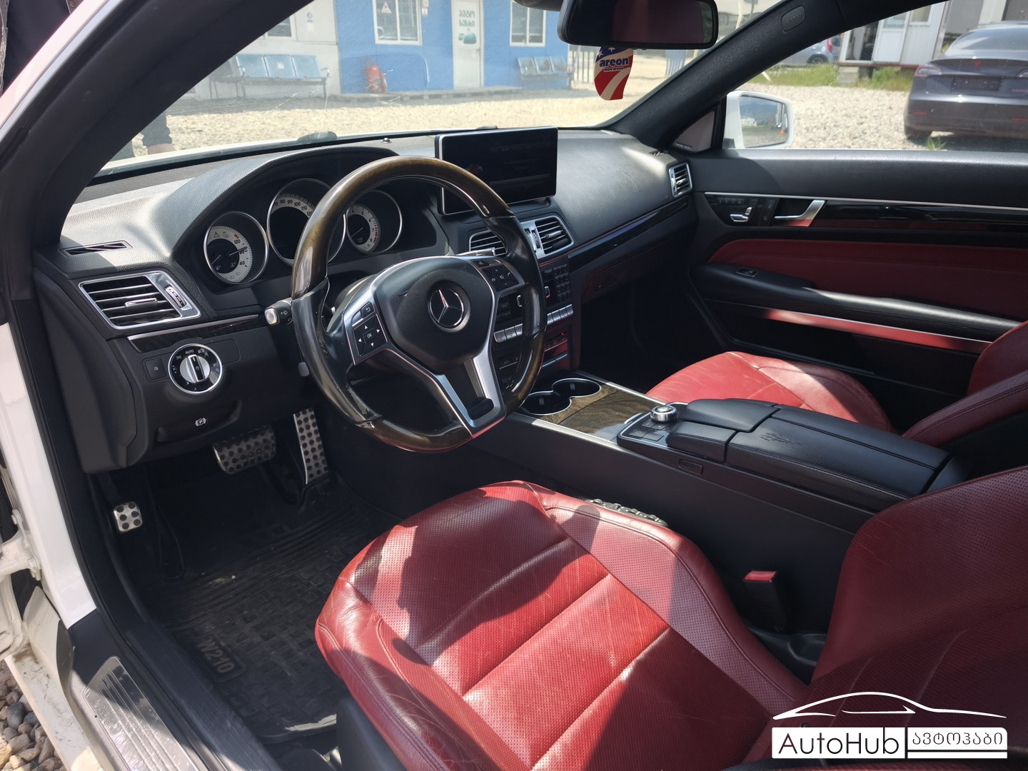 MERCEDES BENZ E 400