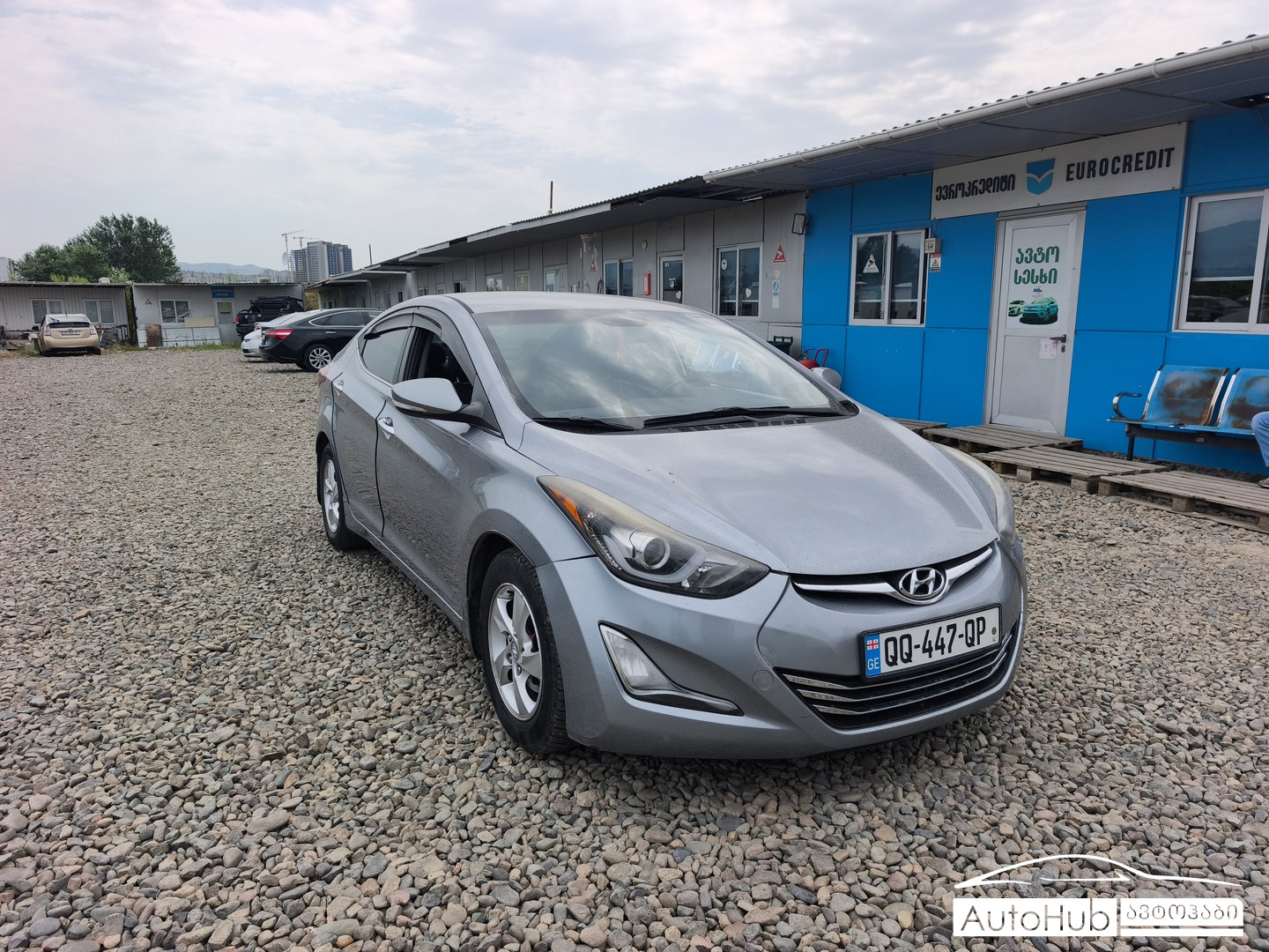 HYUNDAI Elantra