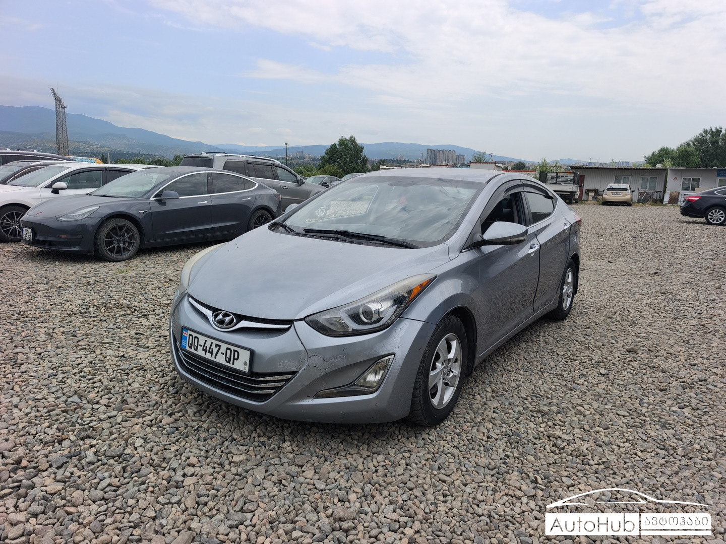 HYUNDAI Elantra