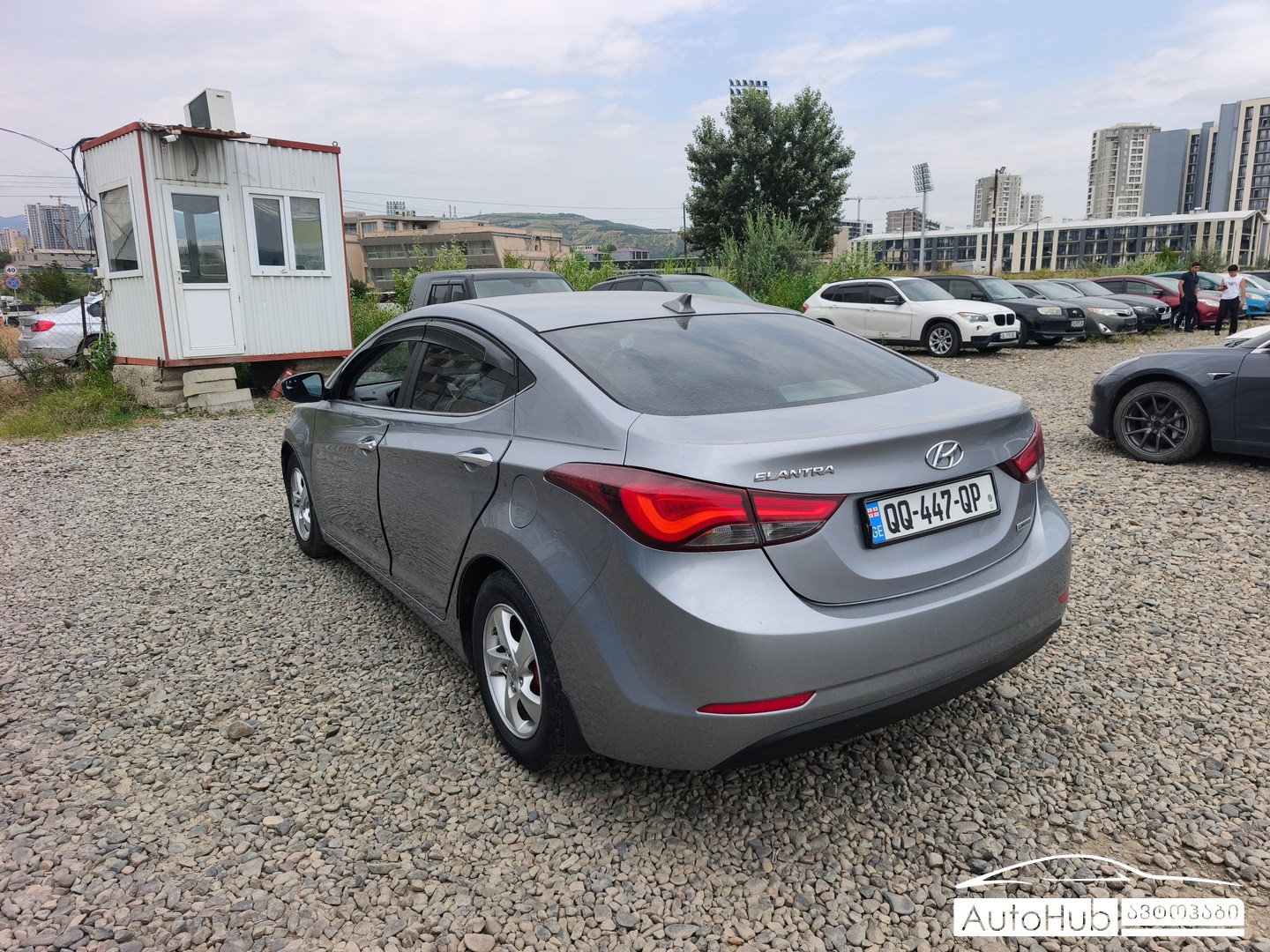 HYUNDAI Elantra