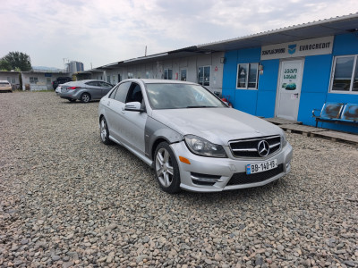 MERCEDES BENZ C 250