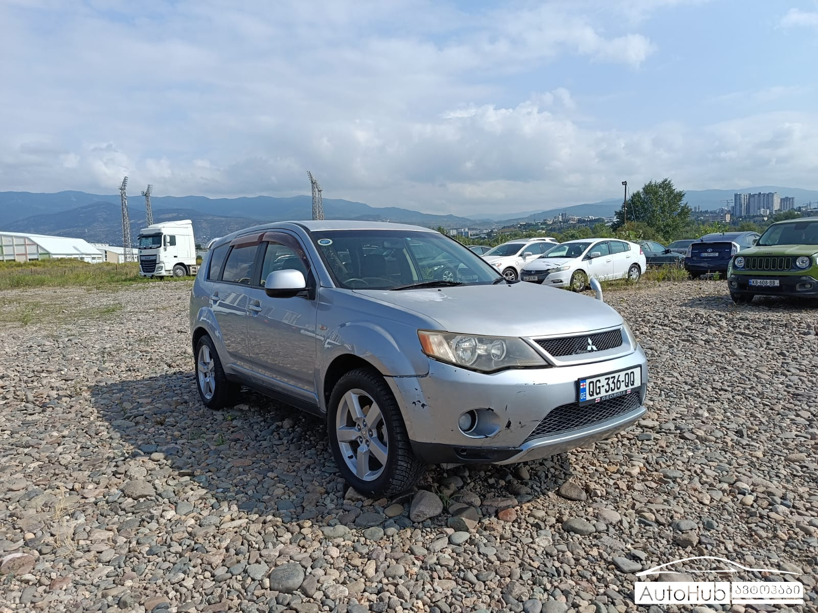 MITSUBISHI Outlander
