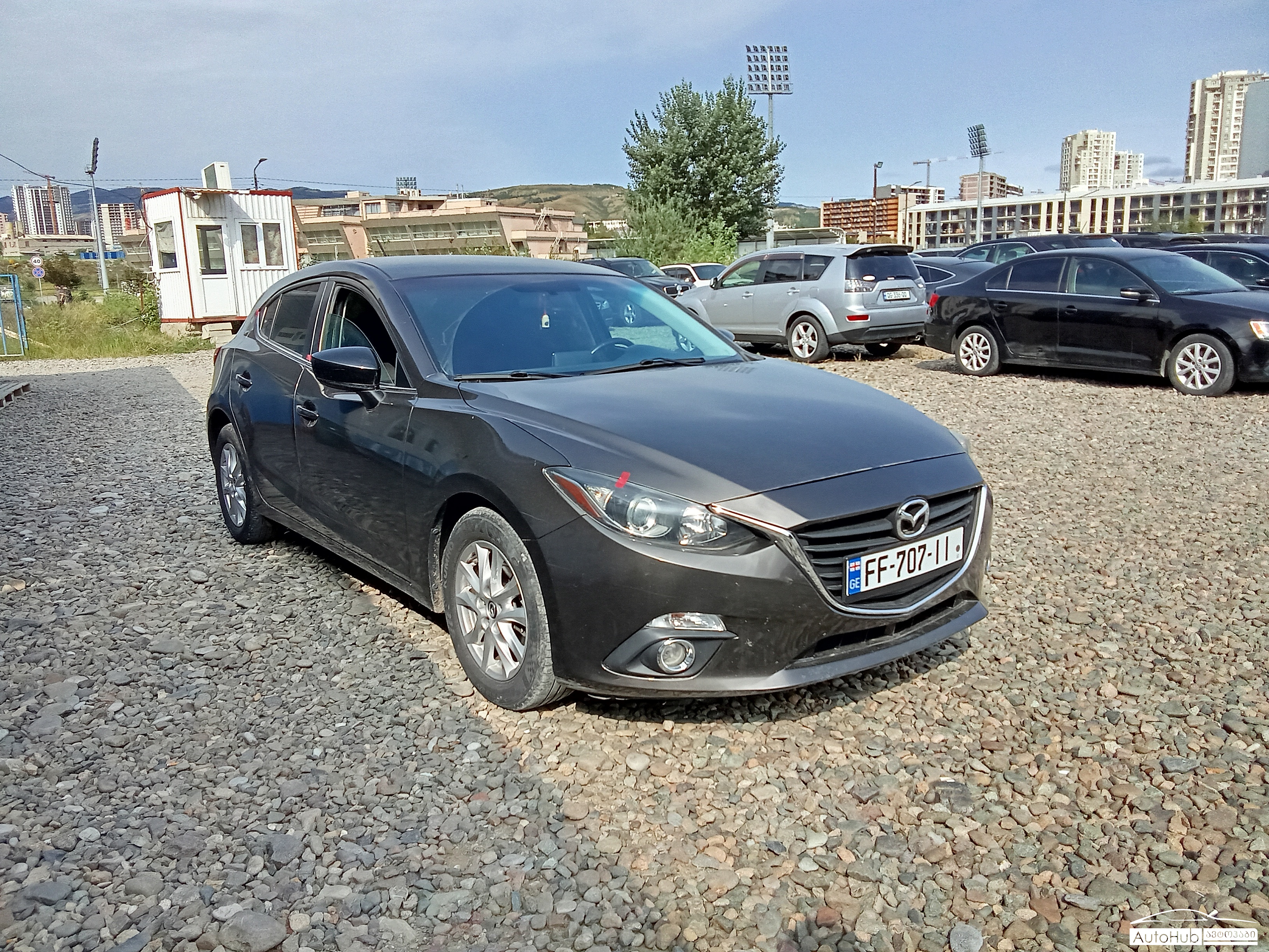 MAZDA Mazda 3