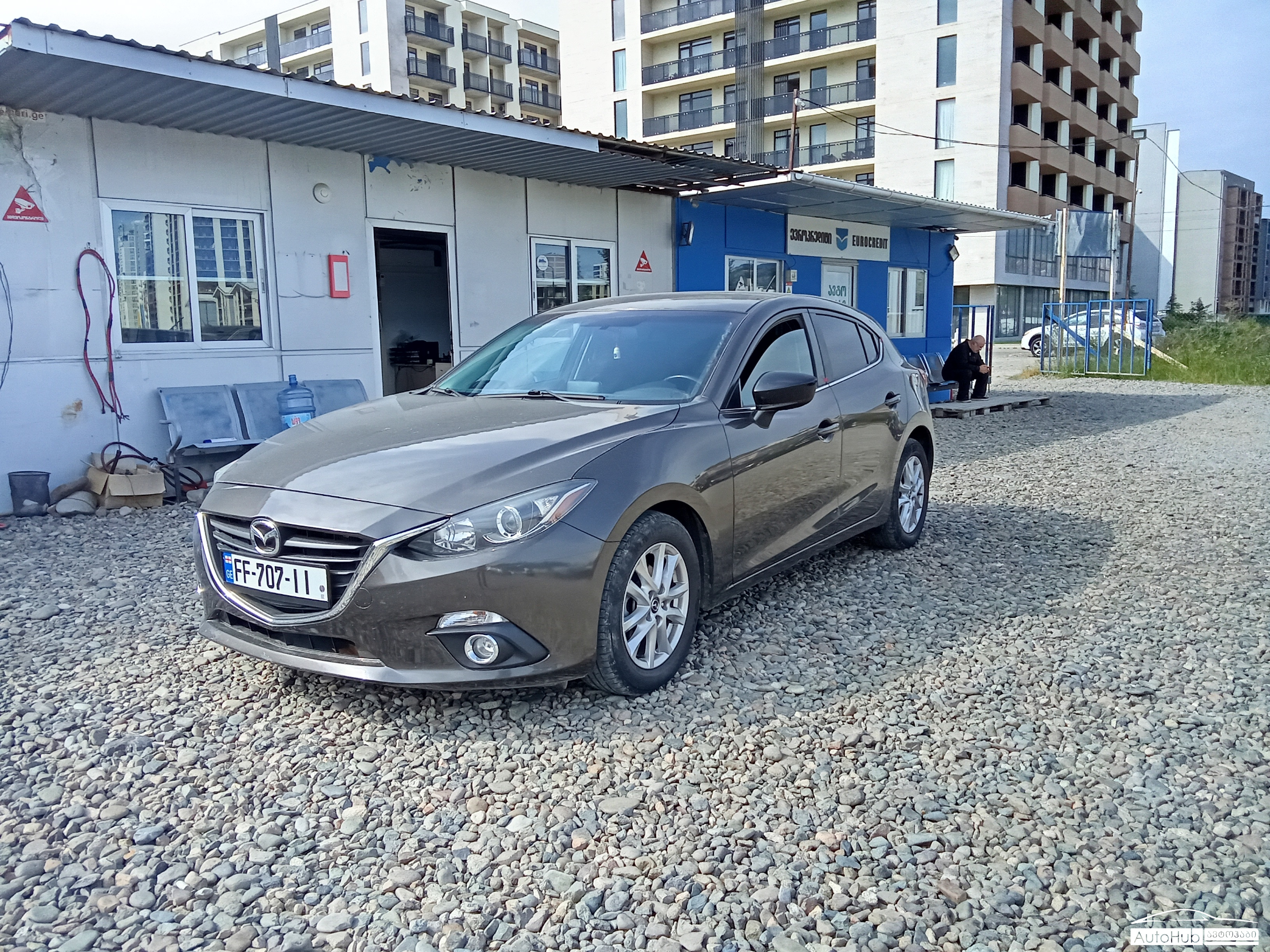 MAZDA Mazda 3