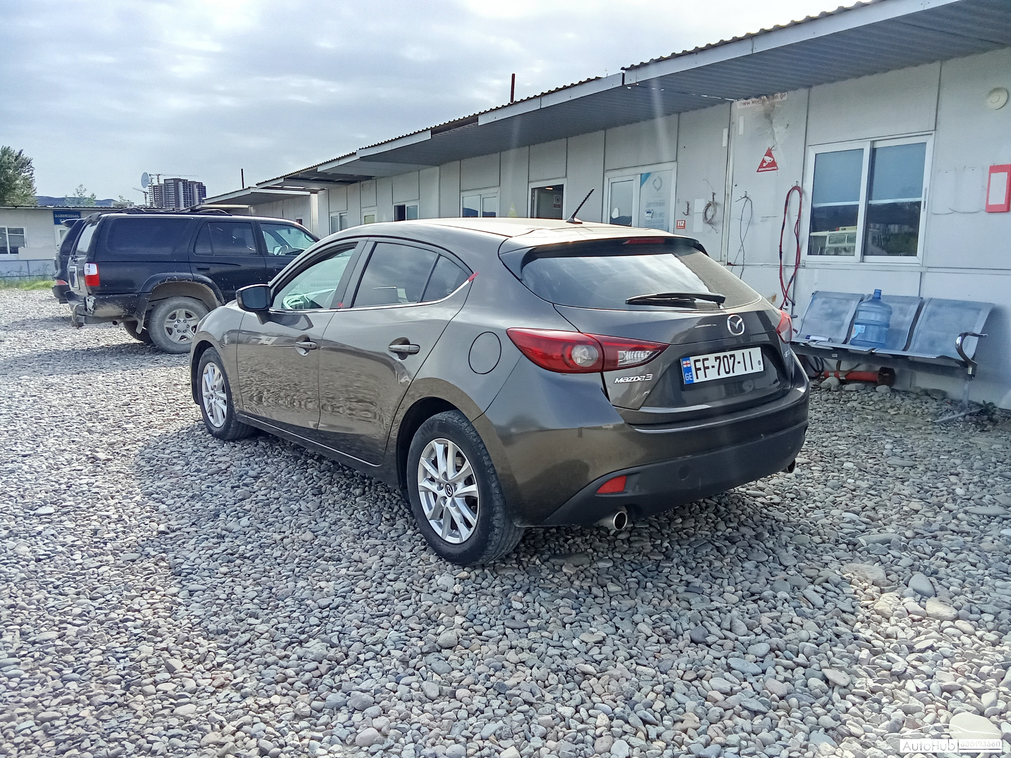 MAZDA Mazda 3