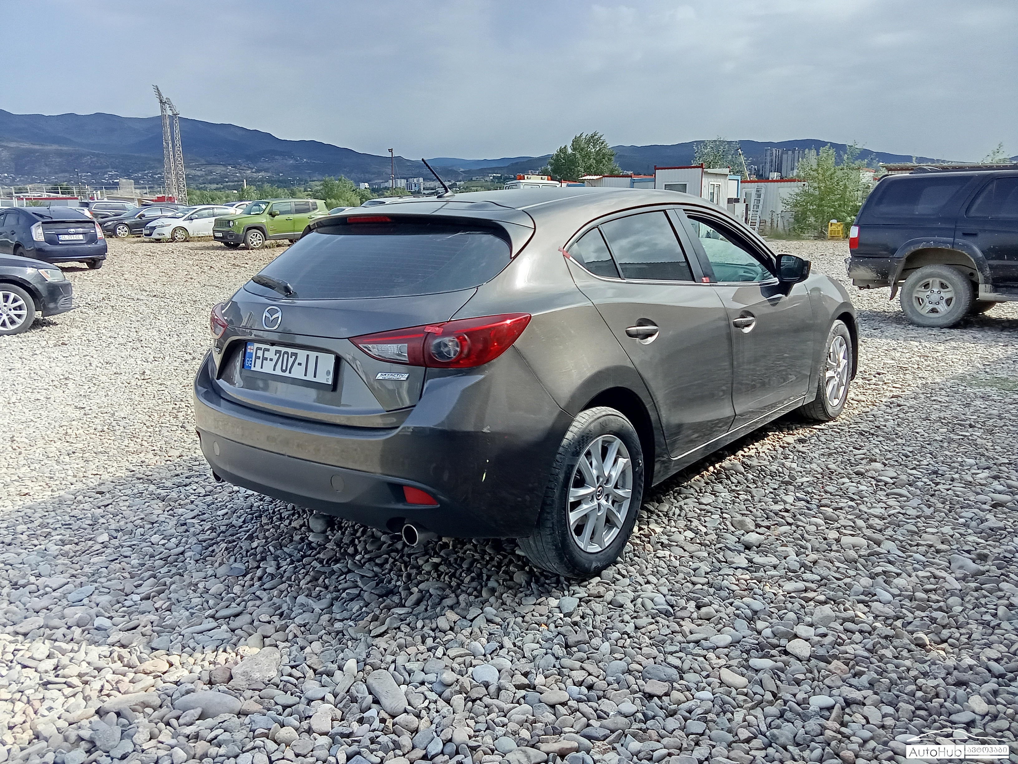 MAZDA Mazda 3