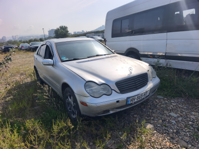 MERCEDES BENZ C 320