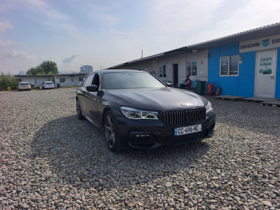 BMW 750